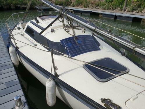 Friendship 22 zeilboot Volvo Penta 7m polyester