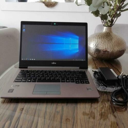 Fujitsu Lifebook U745 - laptop - i5-5200U - 8GB - 128SSD -