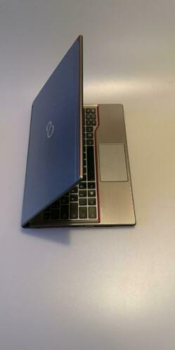 Fujitsu siemens e736 i5 6e gen 4gb ddr4 500gb full hd