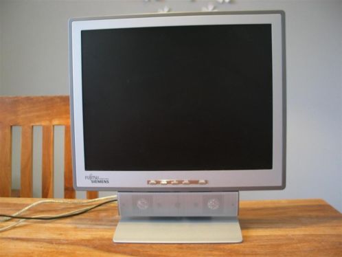 Fujitsu Siemens Silver Line LCD Monitor 15034
