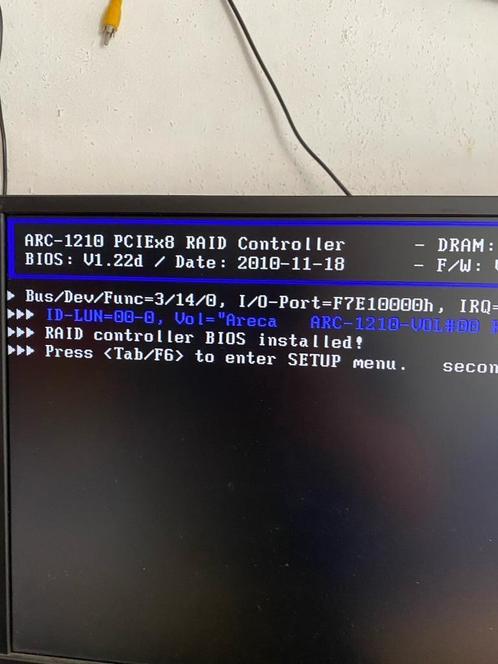 Fujitsu TX100 S3P Xeon 1220 12GBARC 1210 HW RAID9TB