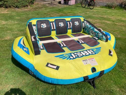 Funtube watersport. 3-persoons. Vooruit en achteruit.