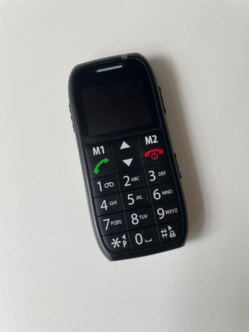 Fysic mobile phone With SOS alarm button FM-7500