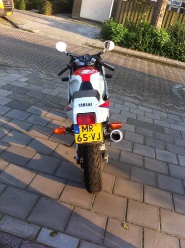 FZR 600 uit 1993 te koop