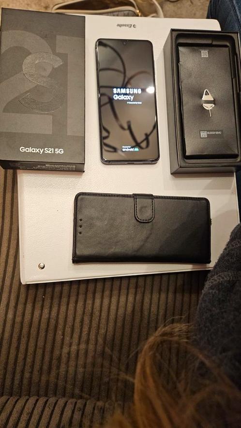 Galaxy Samsung S21 5G 128 GB. Duo Sim. Zwart.Geheel krasvrij