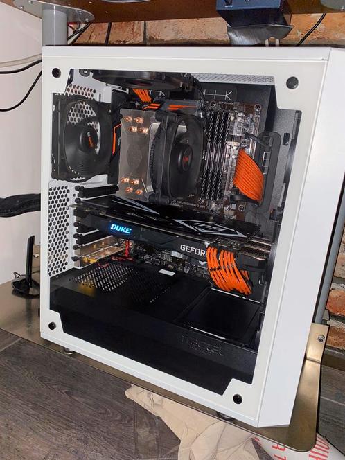 Gaming pc i7 8700  rtx 1070 TI 16gb Ram