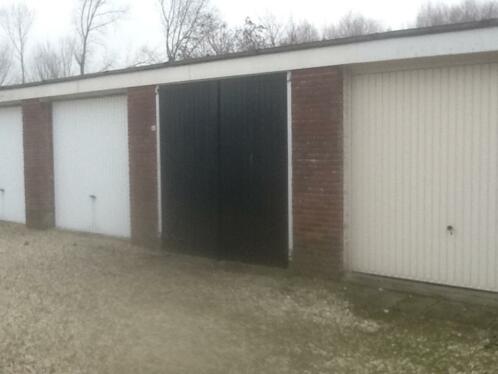 Garage box 6 x 3 (18m2) op 36m2 eigen grond Hellevoetsluis