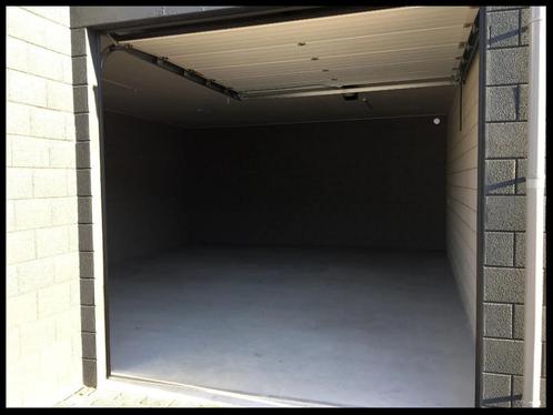  Garage Garagebox Unit  50 m2 Opslagruimte auto stalling