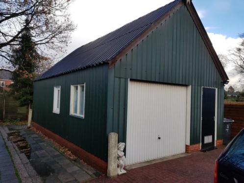 Garage met ruime zoder