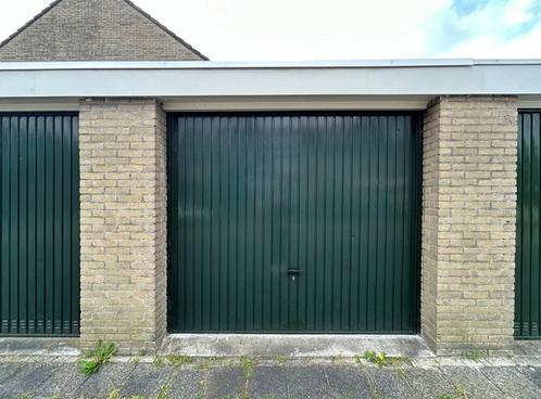 Garage te huur in Spijkenisse (buurt Sterrenkwartier-Oost)