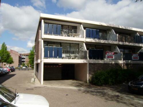 Garagebox 2,50x 6,40m te huur in Zoetermeer Buytenwegh