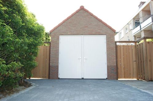 garagebox  berging  motorstalling  opslag  opslagruimte