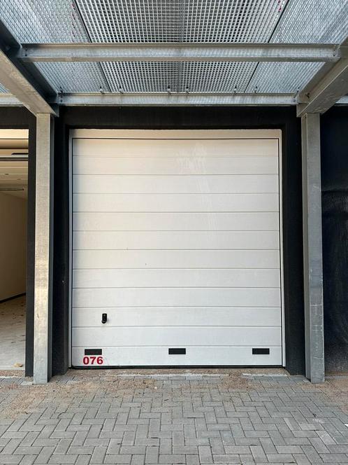 Garagebox for rent Begane grond Den HaagVoorburg 29m2
