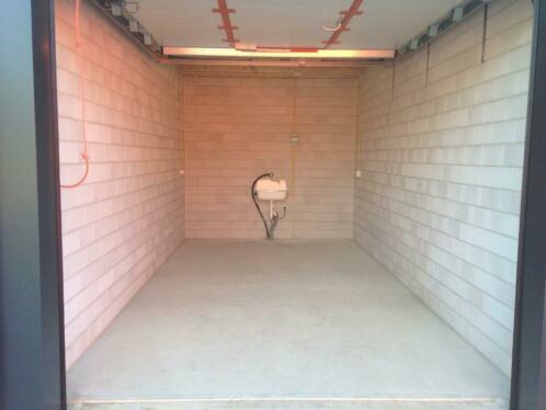 Garagebox, opslagruimte, bedrijfsruimte te huur in Rotterdam