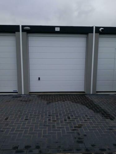 Garagebox te huur.