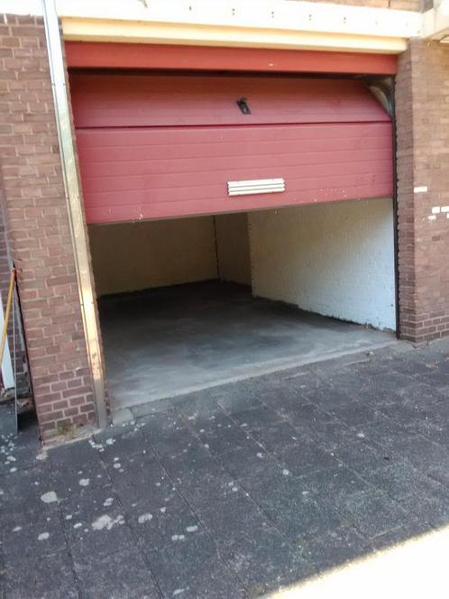 Garagebox te huur.