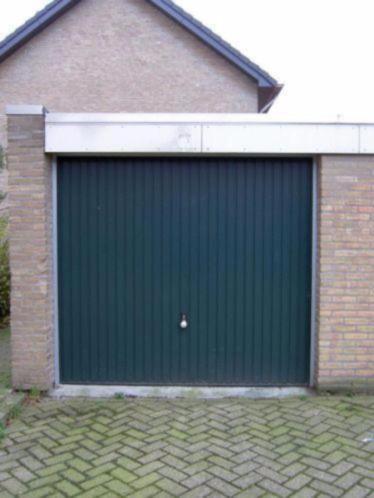 Garagebox te HUUR  95, p mnd. nabij Kenndylaan Eindhoven