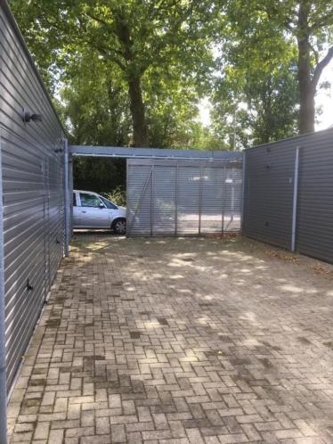 garagebox te huur fuutlaan eindhoven op afgesloten terrein