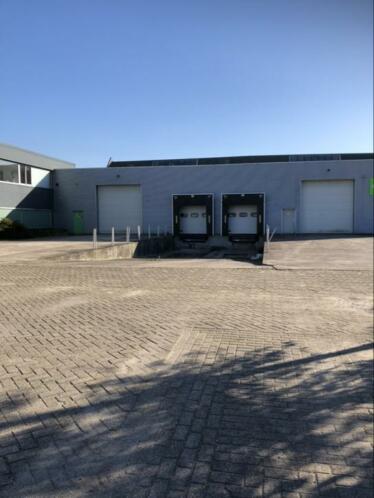 Garagebox Waddinxveen bedrijfsruimte hal ca 330m2 in Boskoop