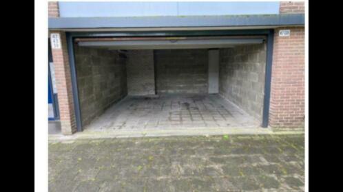 Garagebox XL met parkeerplaats