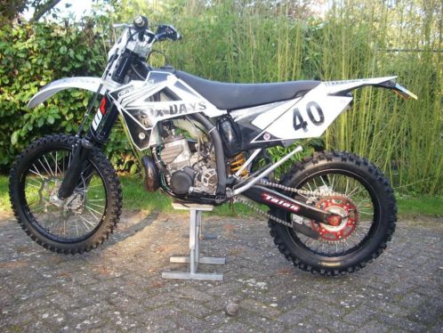 GasGas ec 300 special edition six days 2 takt 