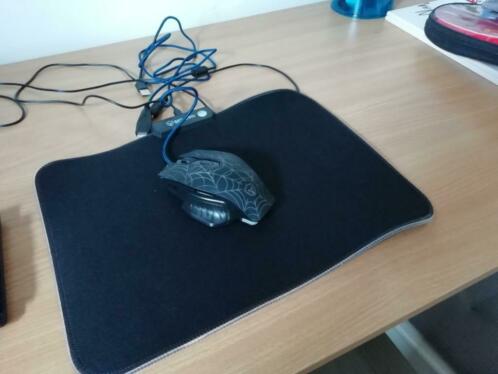 Gave gamers muis, toetsenbord en muismat