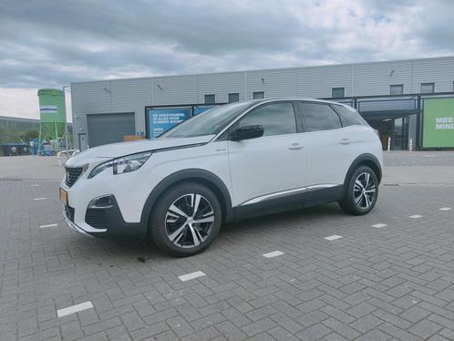 Geeldige Peugeot 3008 1.2 PureTech GTLine uit december 2019