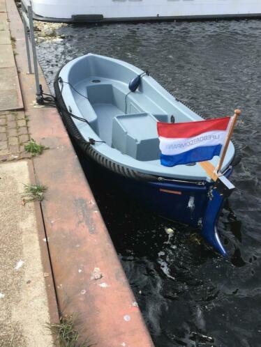 Gerestaureerde en nieuwbouw reddingssloepen