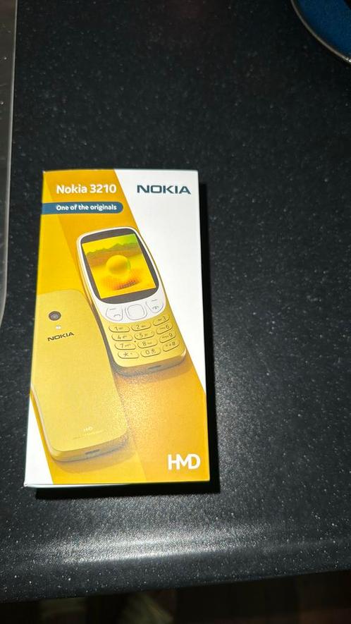 Geseald nieuwste Nokia 3210 blauw met 4G internet.