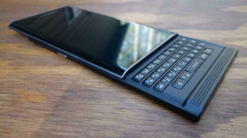 Gezocht Blackberry priv in nette staat omgeving Enschede