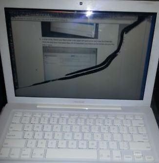 gezocht defecte Macbook Air  Pro, waterschade  Valschade