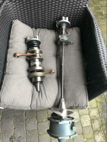 Gezocht iemand die krukas lager kan vervangen yamahasuperjet