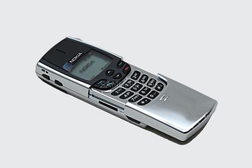 Gezocht oude Nokia telefoons 8810 8850 8210