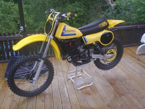 Gezocht suzuki rm 125 1979 1980 onderdelen