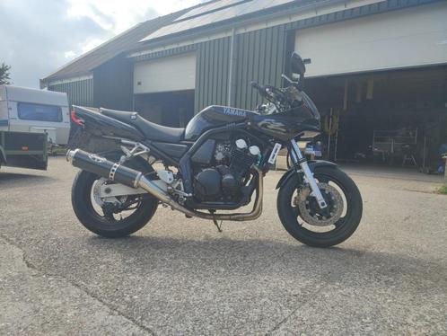 Gezocht Yamaha Fz400 of Fzs 600 Fazer onderdelen quot98quot