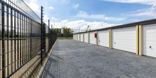 Goed Beveiligde Garagebox (18m2) te huur in Bergen op Zoom