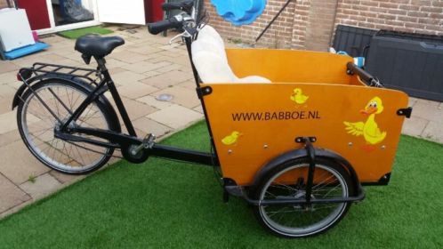 Goed uitziende bakfiets van. ( in t voorjaar nog nagekeken )