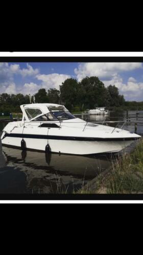 Goed uitziende Invader 265 speedboot