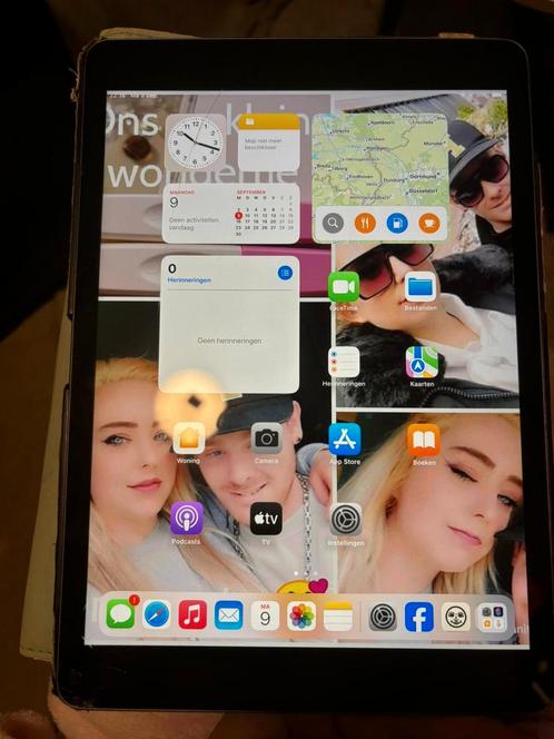 Goed werkende ipad zit wel en barsje in