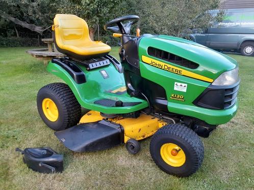 Goede John Deere X120 zitmaaier, 302 draaiuren