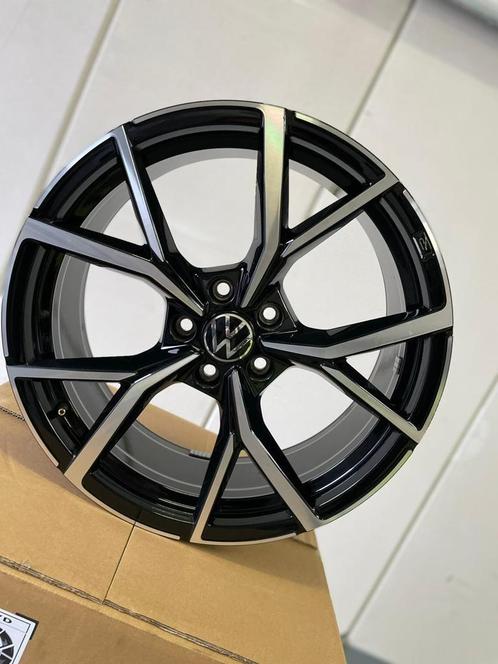 Golf 8 R Velgen Estoril Glossy 19 Inch