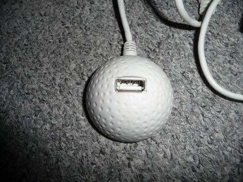 Golfbal USB aansluiting voor op het bureau