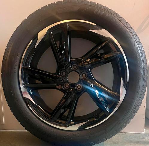 Goodyear 19inch winterbanden op originele DS7-velgen.