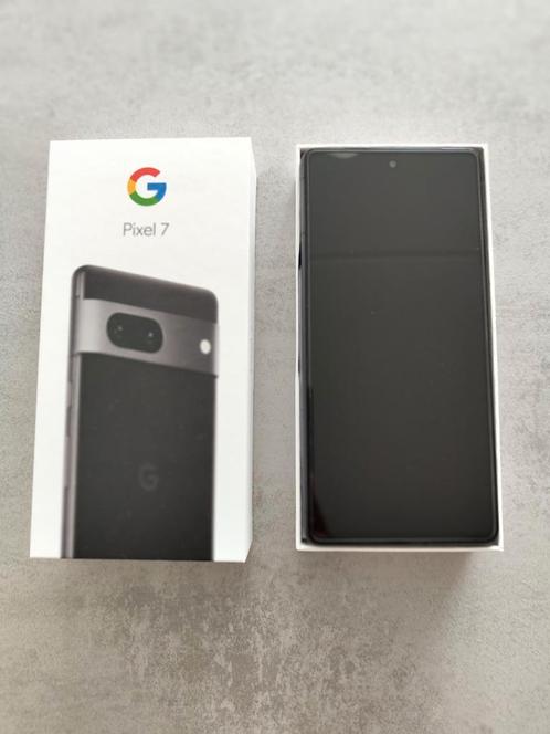 Google Pixel 7 (8 maand oude krasvrij)   30w charger  case