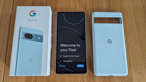Google Pixel 7A Zeeblauw met Pixel case.