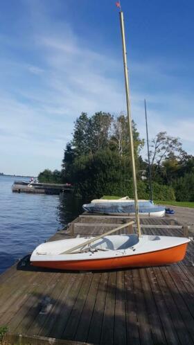 Gouteron zeilboot uit 1975 met trailer