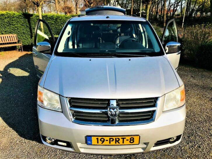 GRAND CARAVANGRAND VOYAGER 3.8 V6.LIMITED.STOWampGO.3xTVNAVI