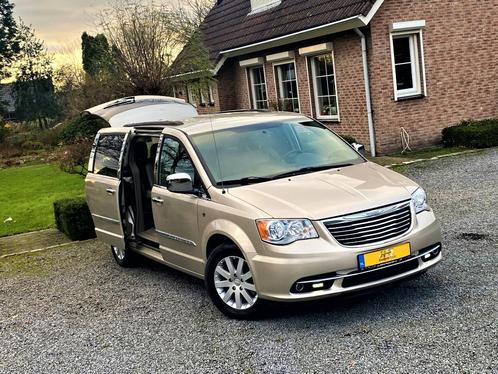 GRAND VOYAGER 3.6 V6 LIMITED GOLD 52.000KMKOELKAST.2xTVDVD