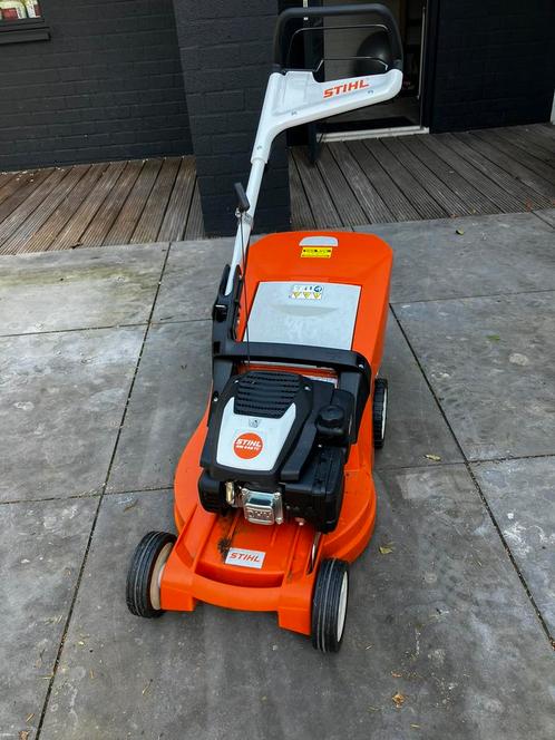 Grasmaaier Stihl RM 448 TC juni 2023 benzinemaaier