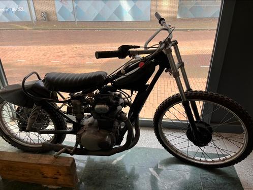 Grass Speedway Racer